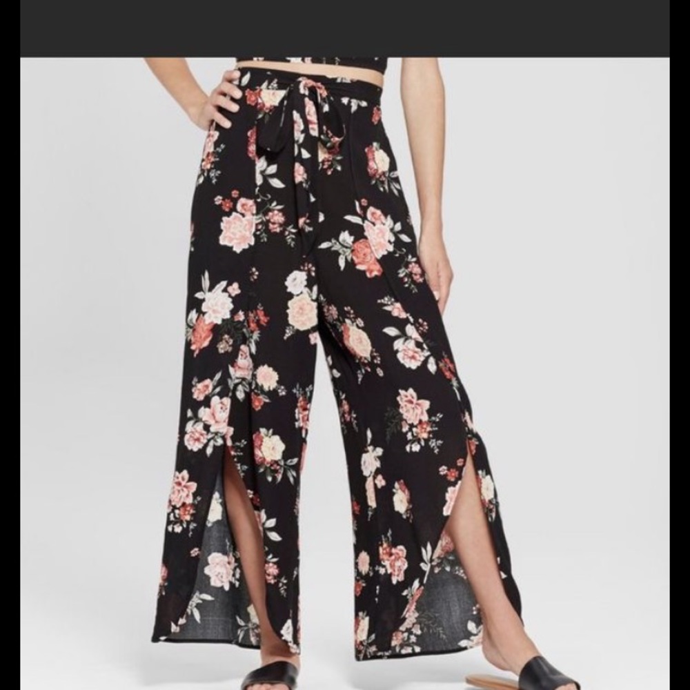 Xhilaration Floral Palazzo Pants